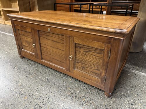 GOLDEN GATE CLIPPER Vintage Oak Traditional Storage Chest w/ Front Doors