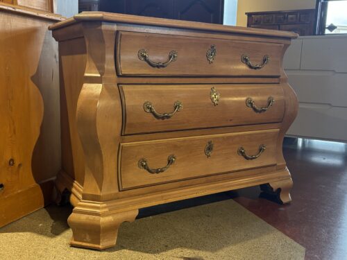 CENTURY Blonde 3-Drawer Bombe Chest