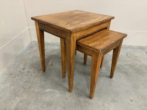 ETHAN ALLEN Tango Solid Wood Nesting Tables in Warm Finish with Tapered Legs (Set of 2)