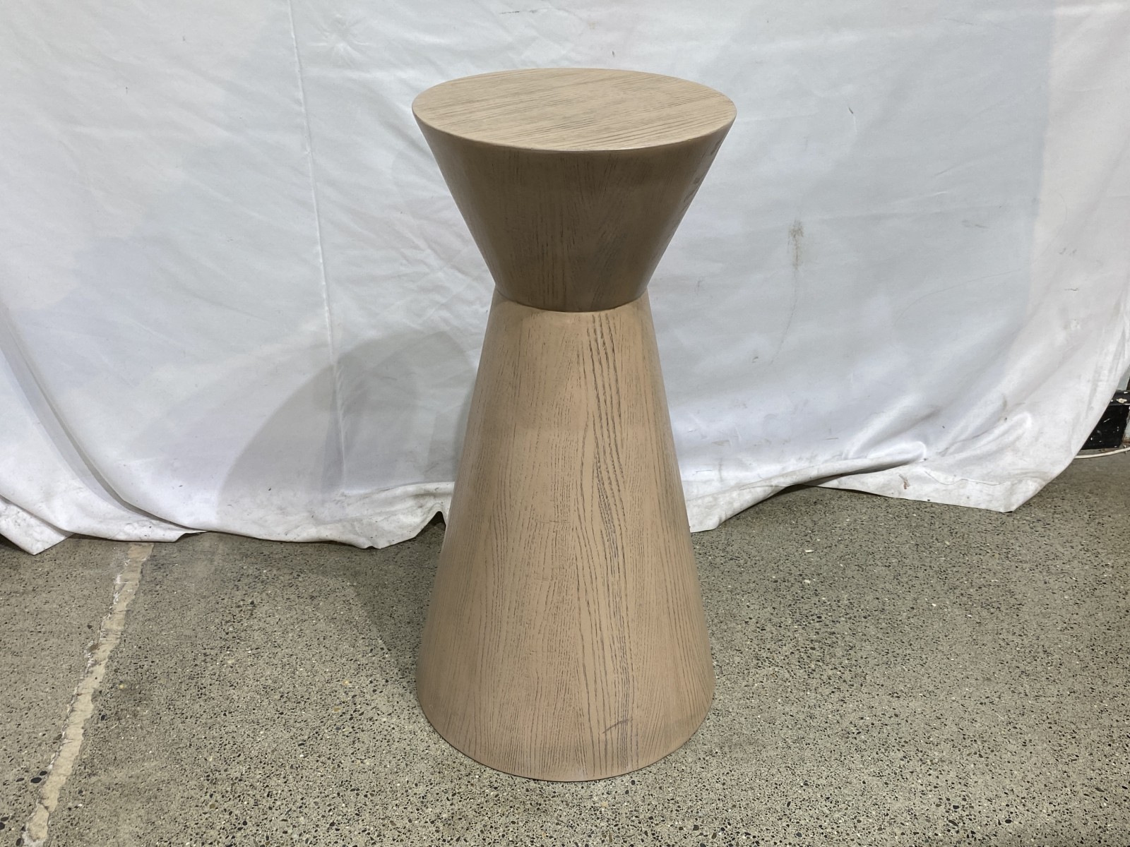LA-Z-BOY Indiya Round Accent Table