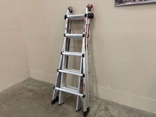 NEW! LITTLE GIANT 300lb Capacity 22ft Reach Telescoping Multi-Ladder