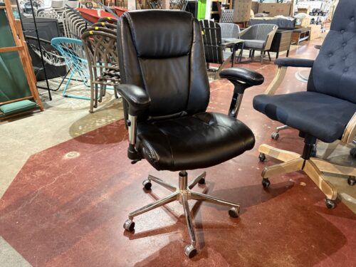 Black Rolling Office Chair w/ Adjustable Arms