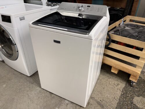 MAYTAG Bravos XL Top Load Washing Machine Model # MVWB835DW1