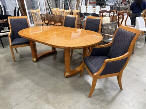 Vintage Oval Glossy Finish Biedermeier-Style Dining Table with 4 Polka-Dot Upholstered Chairs and 2 Extension Leaves