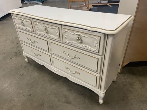LEA FURNITURE Vintage French Provincial Style 7 Drawer Dresser with Ornate Swing Pulls