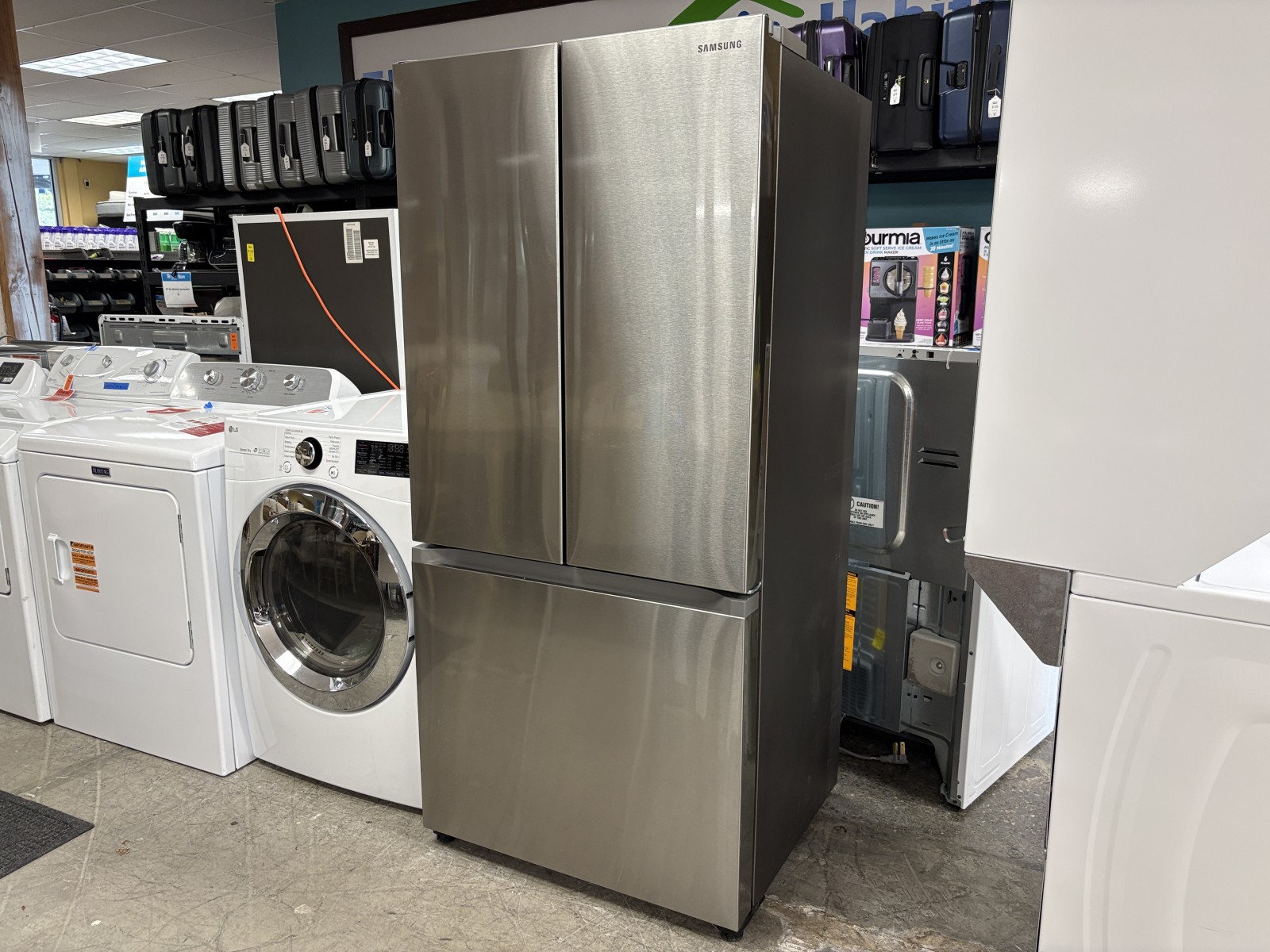 SAMSUNG French Door 18 cu ft Smart Refrigerator/Freezer Model # RF18AS101SR