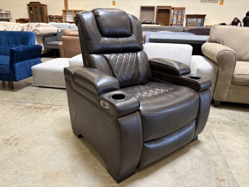 NEW! ASHLEY Signature Design Warnerton Chocolate Brown Power Recliner w/ Adjustable Headrest, USB Port & Cup Holder (Auburn)