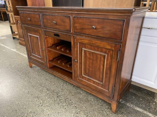 PULASKI Cherry Traditional Buffet w/ Removable Tray