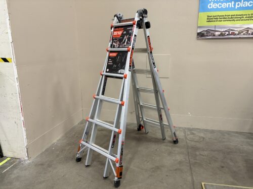 NEW! LITTLE GIANT Leveler 2.0 300lb Load Capacity Telescoping Multi-Position Ladder