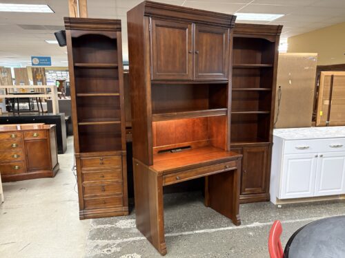 HOOKER FURNITURE Mahogany Lighted Writing Desk w/ Upper Storage Hutch