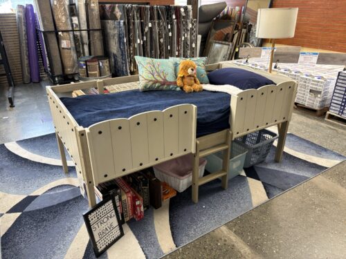 NEW! ASHLEY Signature Design Wrenalyn White/Beige Twin Loft Bed Frame w/ Protective Side Rails & Ladder (Bellevue)