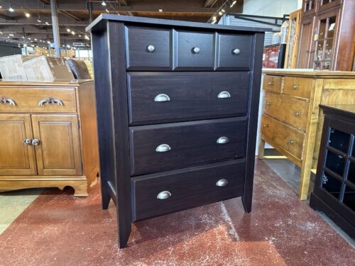 SAUDER Shoal Creek 4-Drawer Dresser in Jamocha Wood Finish