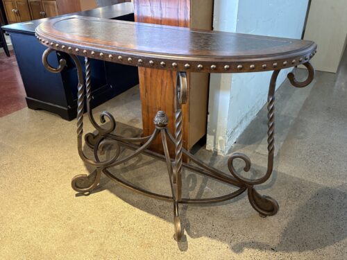 ASHLEY Rafferty Half Moon Sofa Table