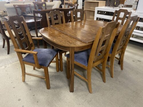 BASSETT Geometric Rounded Dining Set w/ 6 Blue Upholstered Chairs & 3 Leaves