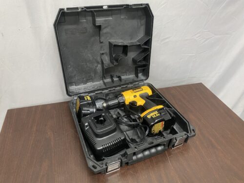 DEWALT 1/2" 14.4 V Cordless Drill/ Driver w/ 2 Batteries and Charger