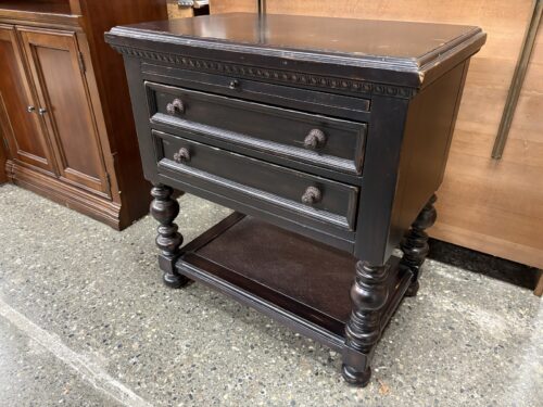 TOMMY BAHAMA Kingstown Phillips Nightstand