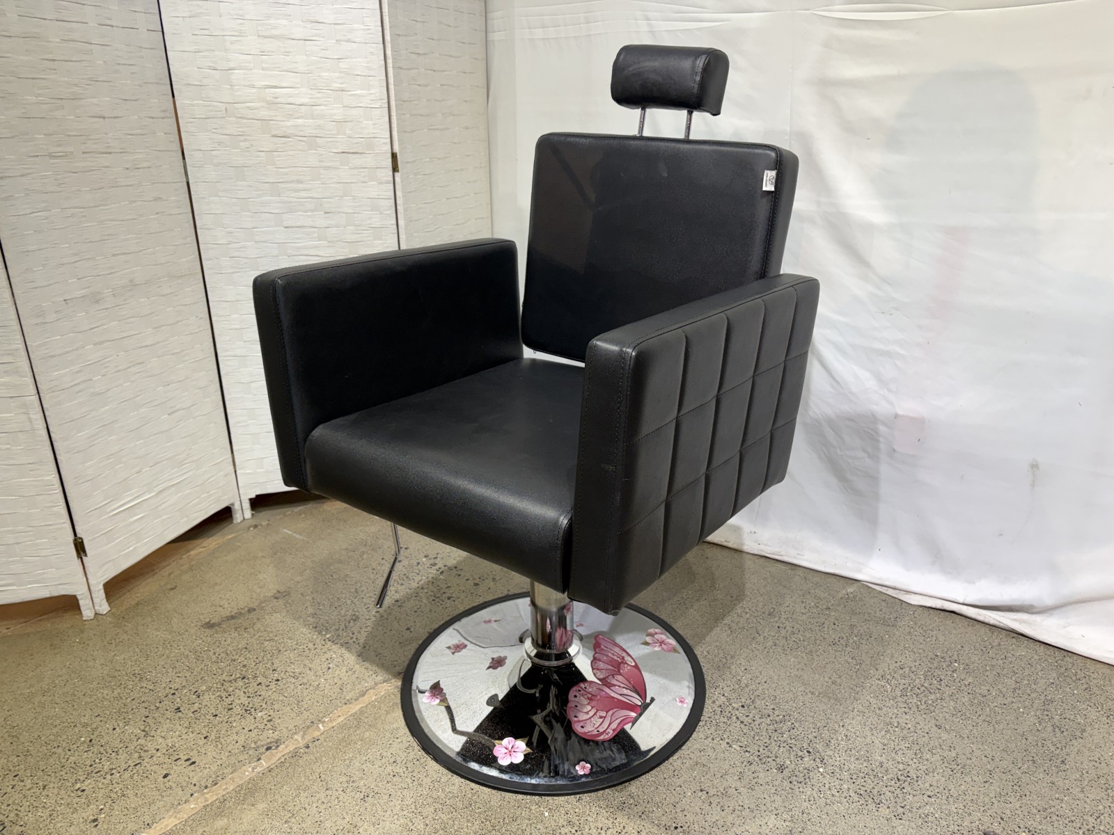 VDLONSY Black Hydraulic Salon Styling Chair