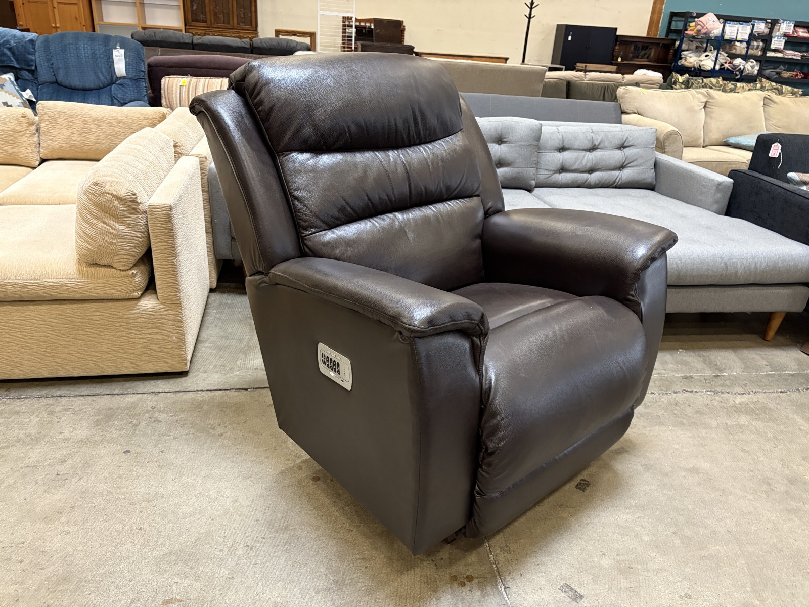 LA-Z-BOY Espresso Leather Power Recliner with Adjustable Headrest and Lumbar