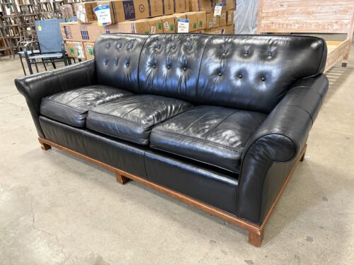 KRAVET FURNITURE Vintage Black Leather Queen Size Sleeper Sofa with Air-Over-Coil Mattress