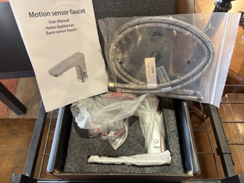 Touchless Single-Hole Bathroom Sink Faucet w/ Temp Display - Chrome Model # BRO4004SCP