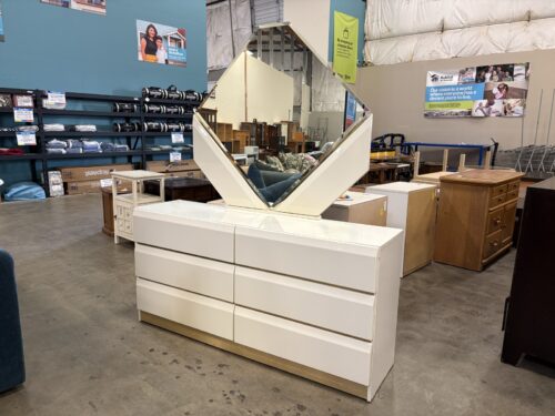 MILLENNIUM Vintage 80's Postmodern White Lacquer 6 Drawer Dresser with Mirror and Brass Trim