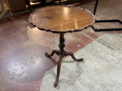 DANERSK Antique Chippendale Mahogany Lamp Table