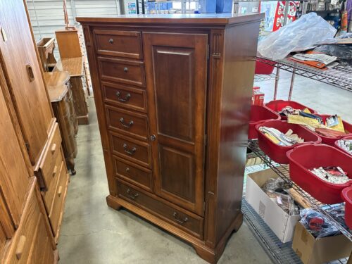 Warm Finish Wooden Gentleman's Chest with 6 Drawers and Media Cabinet