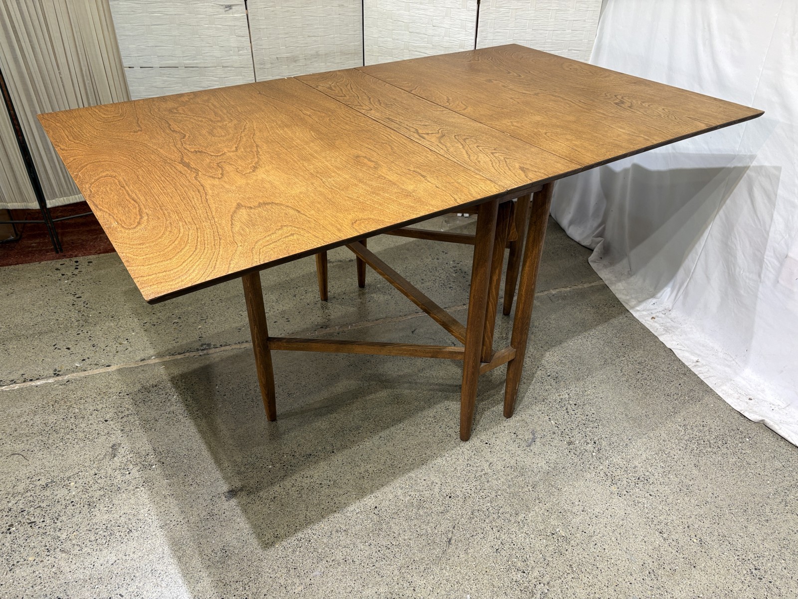 Vintage Mid-Century Modern Wooden Drop Leaf Gateleg Dining Table