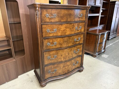 PULASKI Ashton Park Burlwood Ornate Carved 5-Drawer Dresser