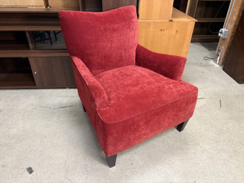BROYHILL Garnet Transitional Club Chair