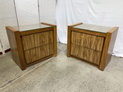 BASSETT Vintage Post Modern Solid Oak 2-Drawer Nightstand (Set of 2)