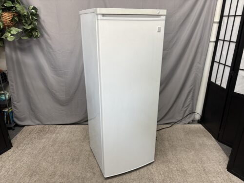 KENMORE 6.5 cu.ft. Upright Freezer Model # 29702