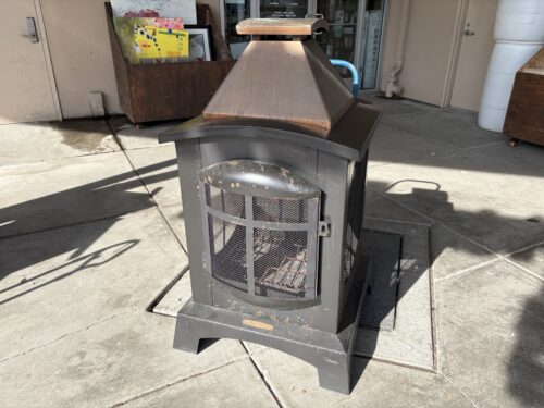 GLEN CANYON Outdoor Metal Pagoda Fire Pit