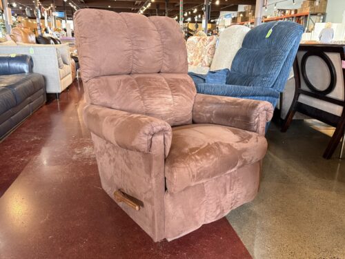 LA-Z-BOY Plush Cocoa Manual Recliner Armchair