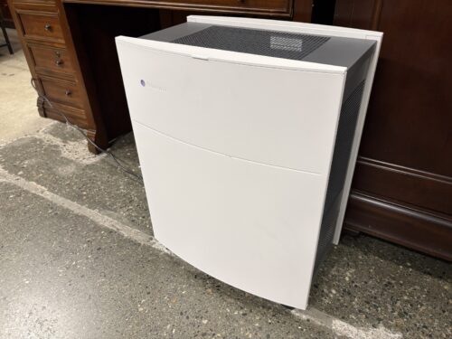 BLUEAIR Classic Air Purifier Model # 605