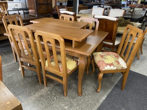 Classic 2-Drawer Solid Wood Dining Table w/ 6 Floral Upholstered Chairs & 2 Leaves