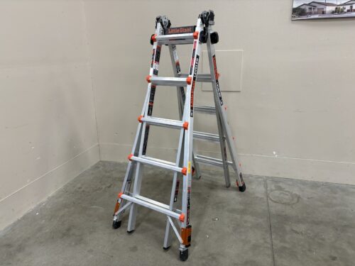 NEW! LITTLE GIANT Leveler 22ft Reach 300lbs Capacity Telescoping Multi-Position Ladder