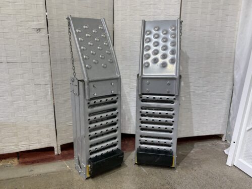 LARIN Foldable Loading Ramps - Silver (Set of 2)