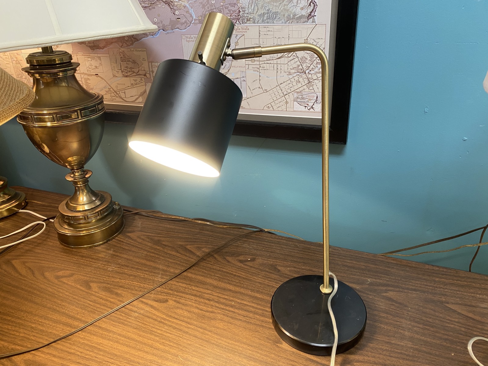 Black & Brass Adjustable Modern Arched Table Lamp