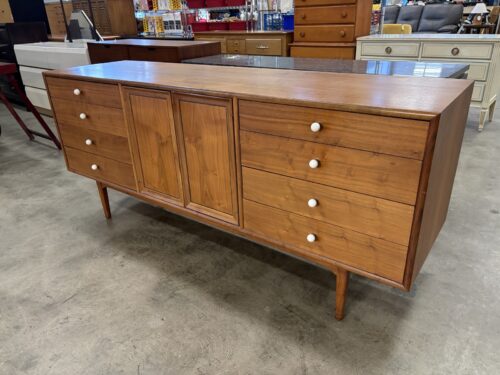 DREXEL Vintage Mid-Century Modern Declaration Oil Finished Walnut 11 Drawer Triple Dresser