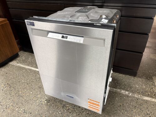 NEW! MAYTAG 24" Front Control Stainless Steel Dishwasher Model # MDB4949SKZ