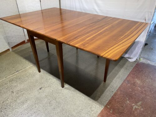 KINDEL Traditional Drop-Leaf Dining Table in a Rich Wood