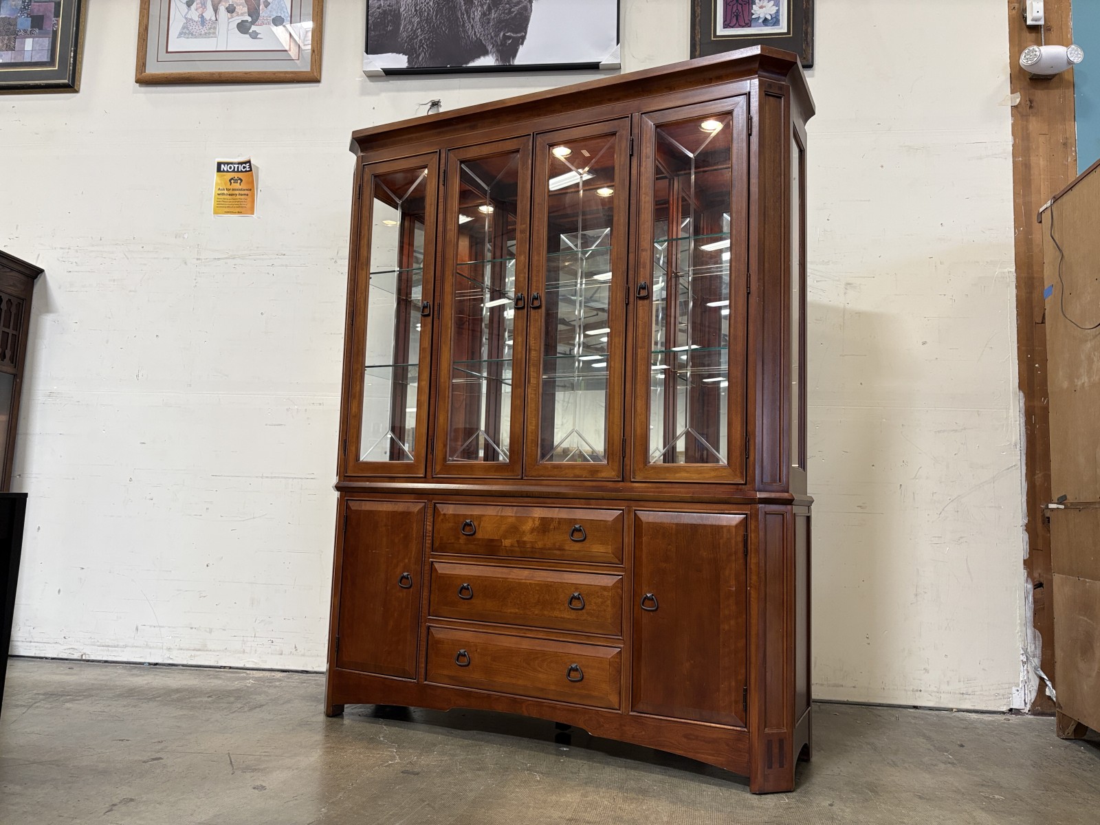 THOMASVILLE American Expressions Illuminated 2 Piece Cherry Finished China Hutch with Etched Glass Doors