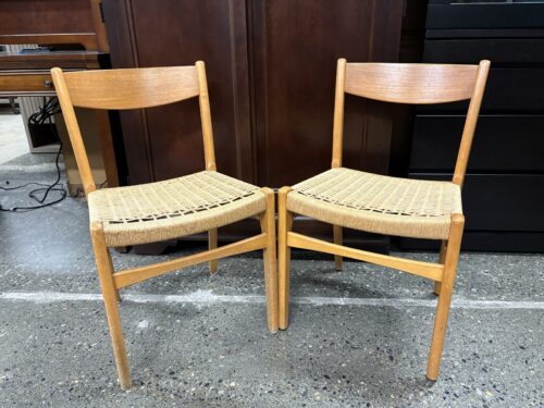 Vintage Scandinavian Modern Woven Seat Dining Chair (Set of 2)