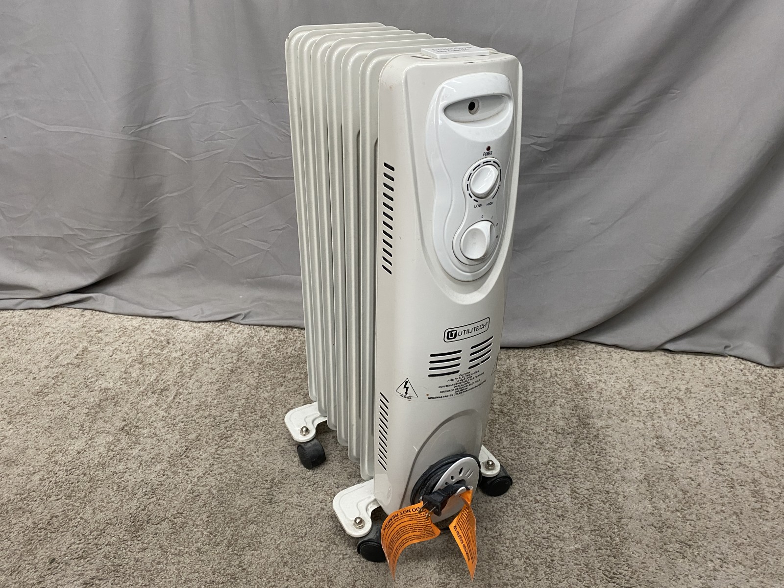 UTILITECH 1500 Watt Oil Filled Electric Radiator Tower Space Heater Model # 689360