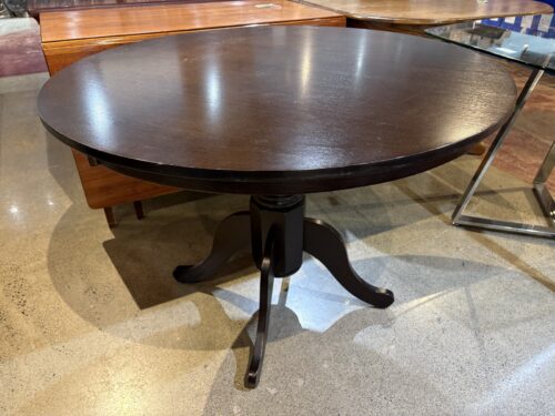 Round Wood Pedestal Dining Table in Espresso